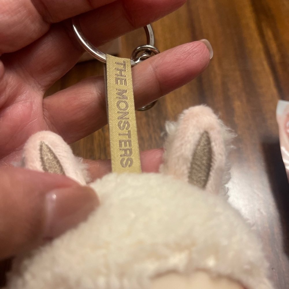 LABUBU DOLL - Picture 2 of 5